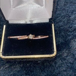Rose gold wedding ring with band